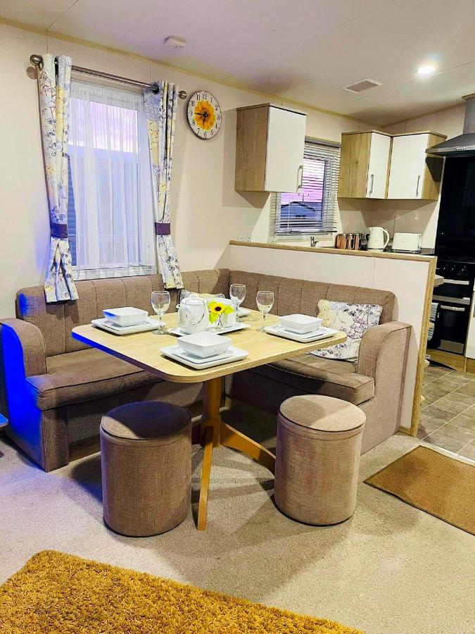 Hotel The Sunflower Luxury Caravan At Tattersall Lakes Tattershall Exteriér fotografie